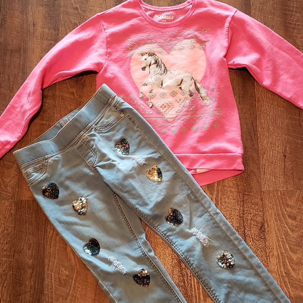 Jeans and sweatshirt